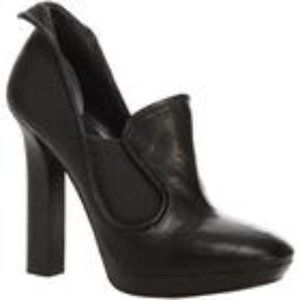 Leon Max Black Vested Leather Pump